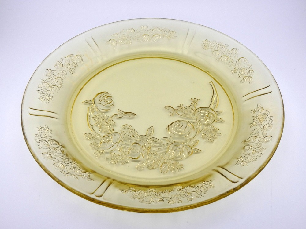 Vintage Hazel Atlas Amber Yellow Glass Sharon Cabbage Rose Plate 9\
