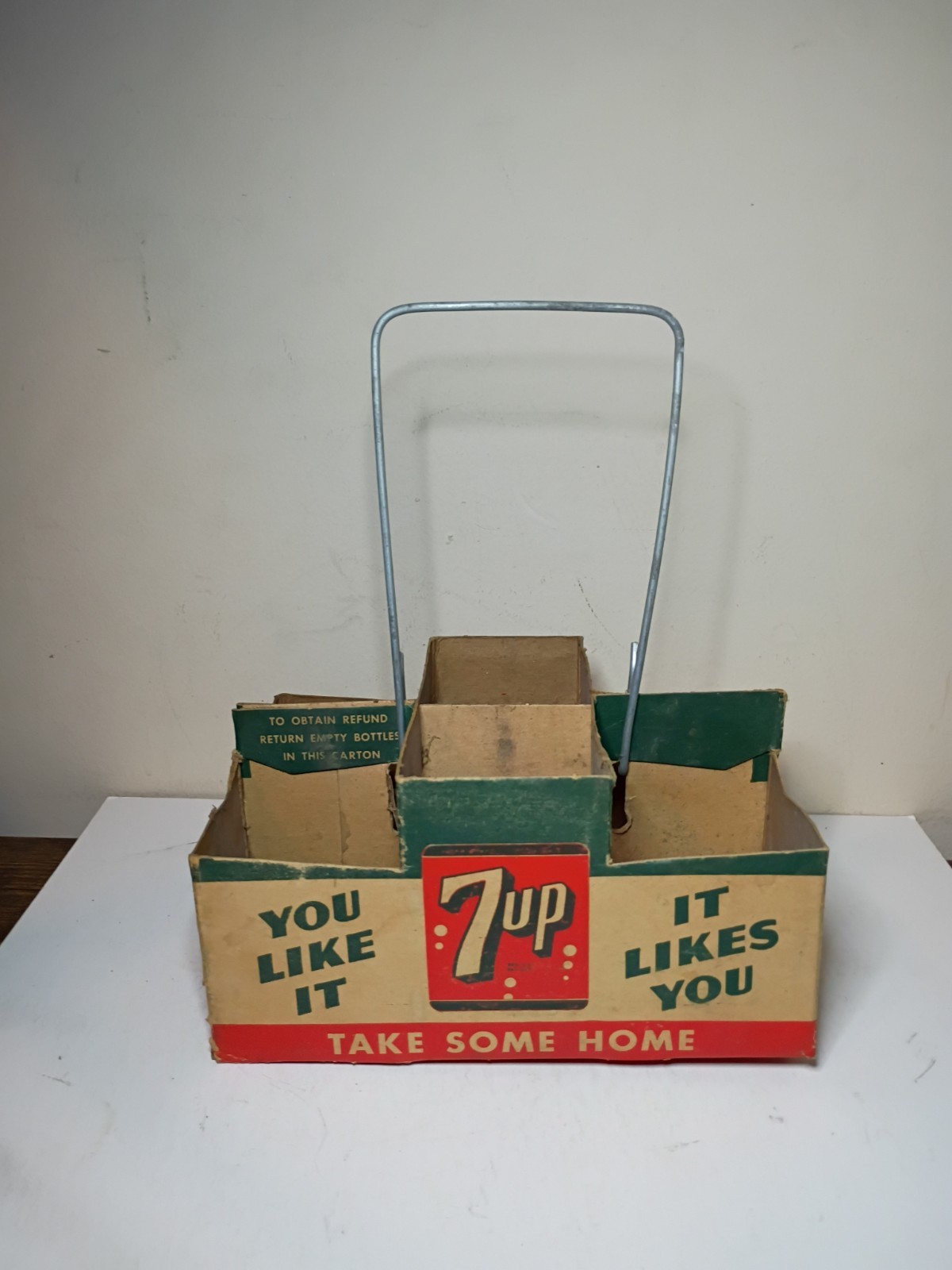 VINTAGE 1950's 7UP SODA ADVERTISING 6 PACK BOTTLE CARRIER CADDY Syracuse NY