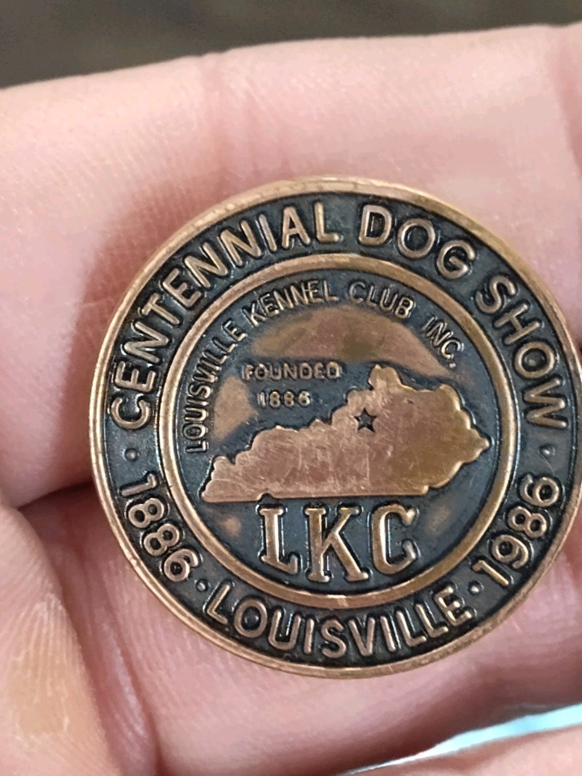 1986 Louisville Kennel Club Centennial Dog Show LKC Kentucky Lapel Pin Vtg AKC