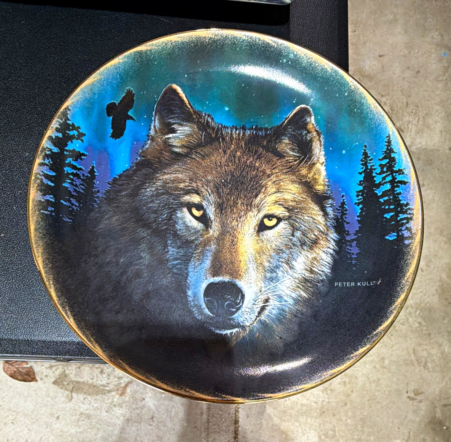 Bradford Exchange Evening Twilight Profiles of Night Wolf Porcelain Plates.
