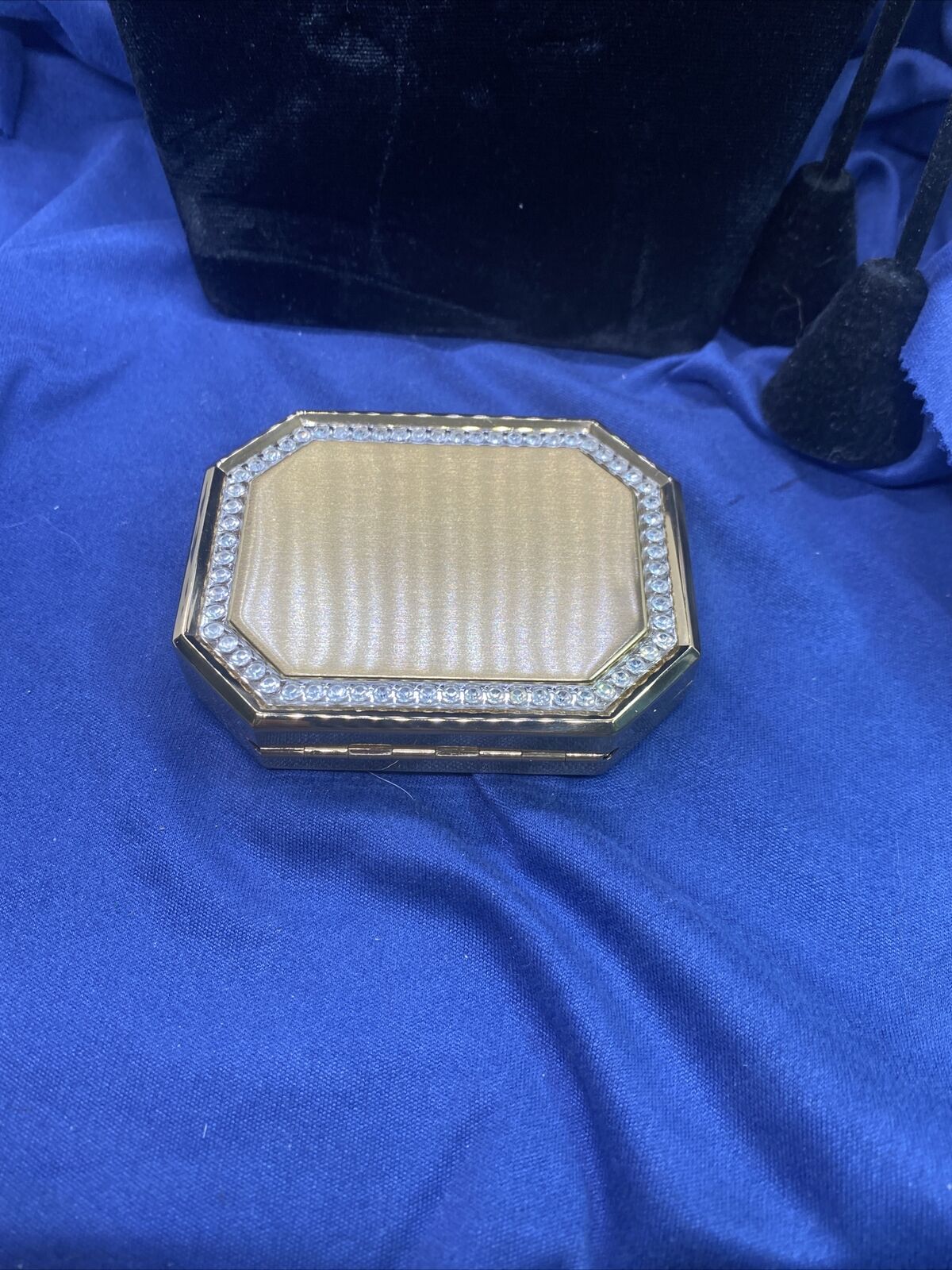 Avon Vtg Ladies Compact Octagon Gold Tone & Rhinestones W/mirror Original Box