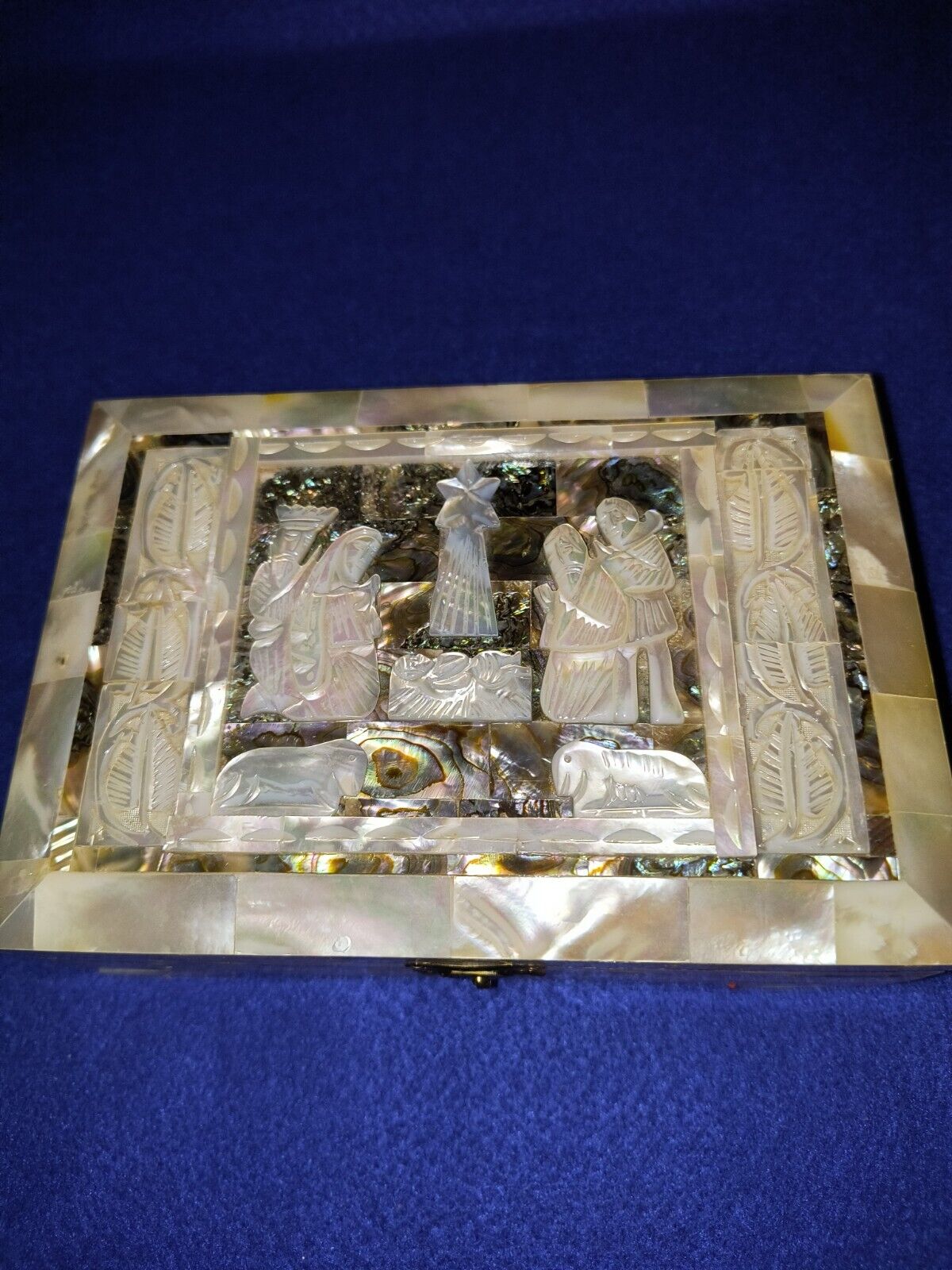 Mother Of Pearl Intricately Carved Trinket Box Vintage Asian Oriental Jewellery