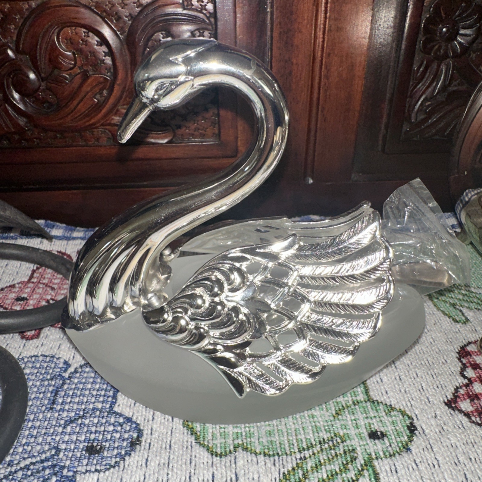 Vnt Birks silver plated  Japan Swan salt cellar, tarnish protected frosted glass