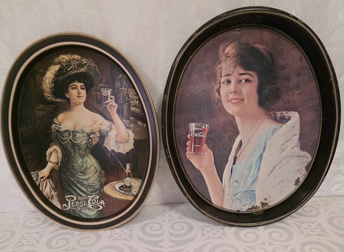 2 VTG OVAL PARLOR METAL TRAYS OR WALL HANGINGS PEPSI COLA & COCA COLA BIN04