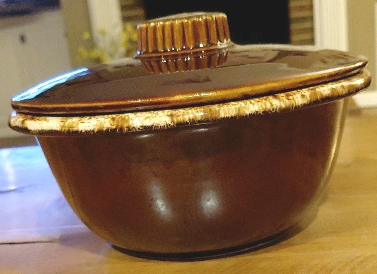 Vintage Hull Pottery 9\