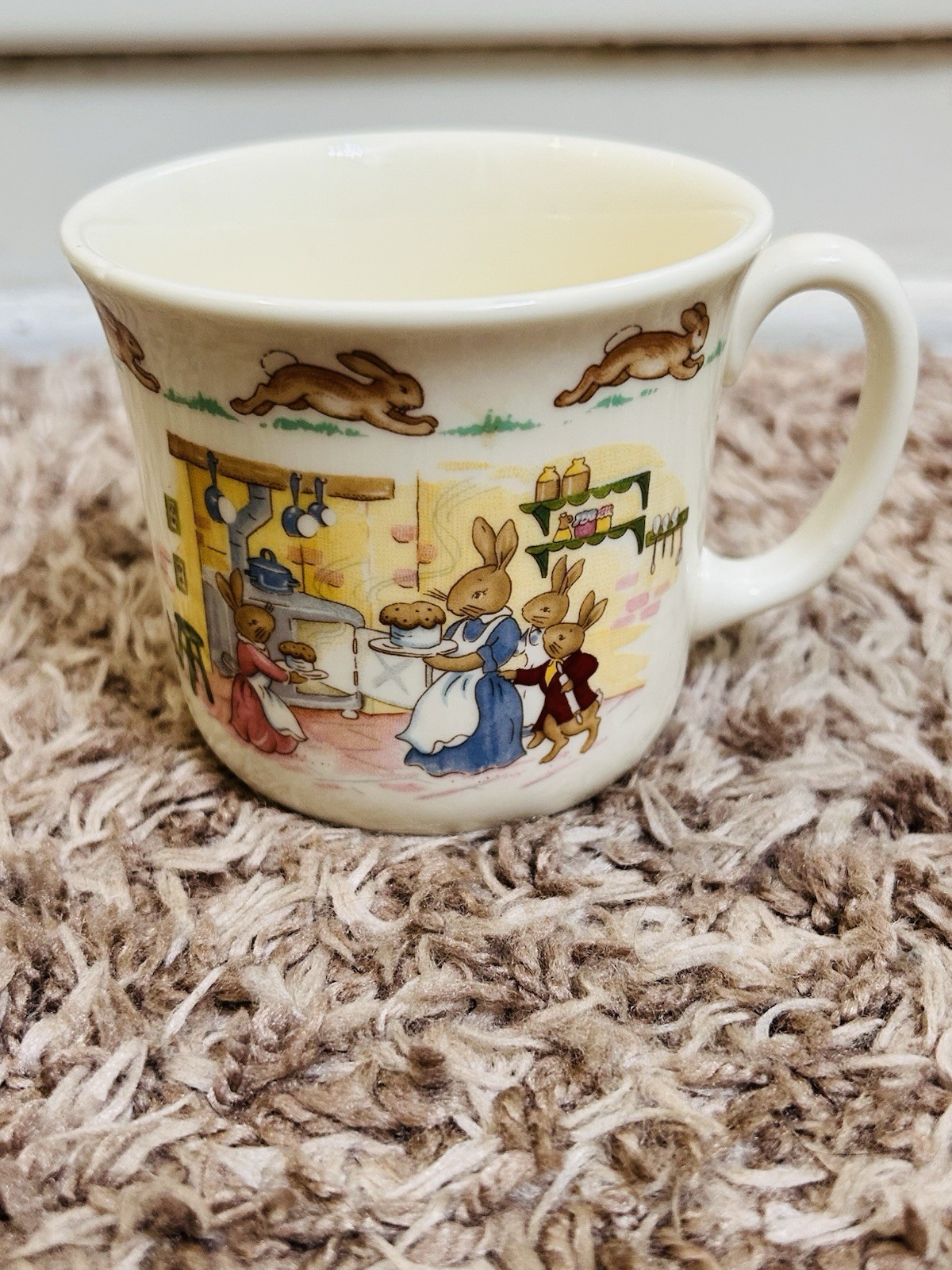 Bunnykins Baking Royal Doulton English  Fine Bone China Coffee Mug Tea Cup