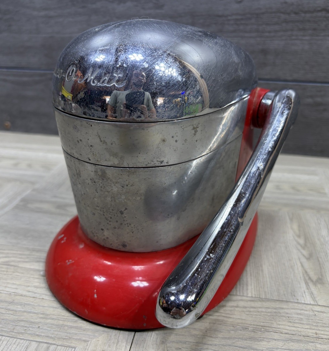 Vintage Rival Juice-O-Mat tilt top juicer red  chrome metal NJ-848 Lemon Squeeze