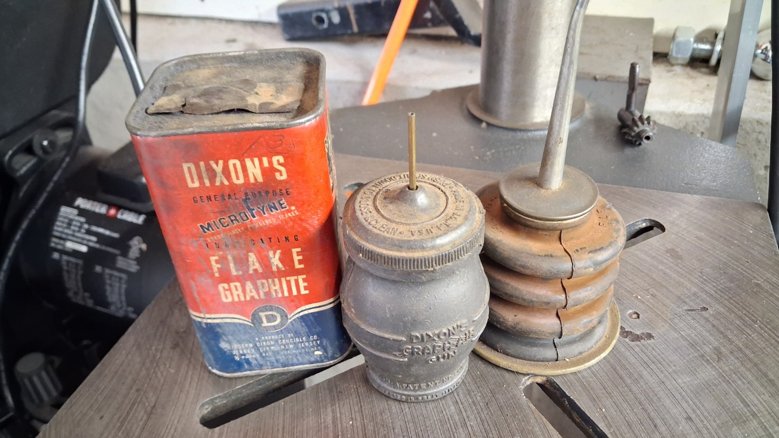 Vintage Dixon's MicroFyne Flake Graphite Tin, Instructions, and Dixon Applicator