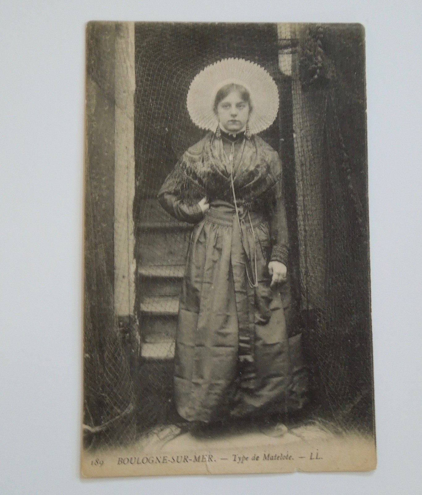 France Boulogne-Sur-Mer Costume Of A Matelote Lady Postcard Unposted France Boulogne-Sur-Mer Costume Of A Matelote Lady Postcard Unposted