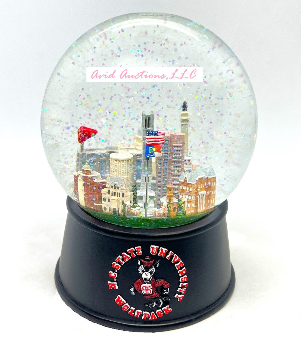 NEW Large CHRISTMAS CRYSTAL WATER GLOBE Raleigh North Carolina NCSU Campus Town