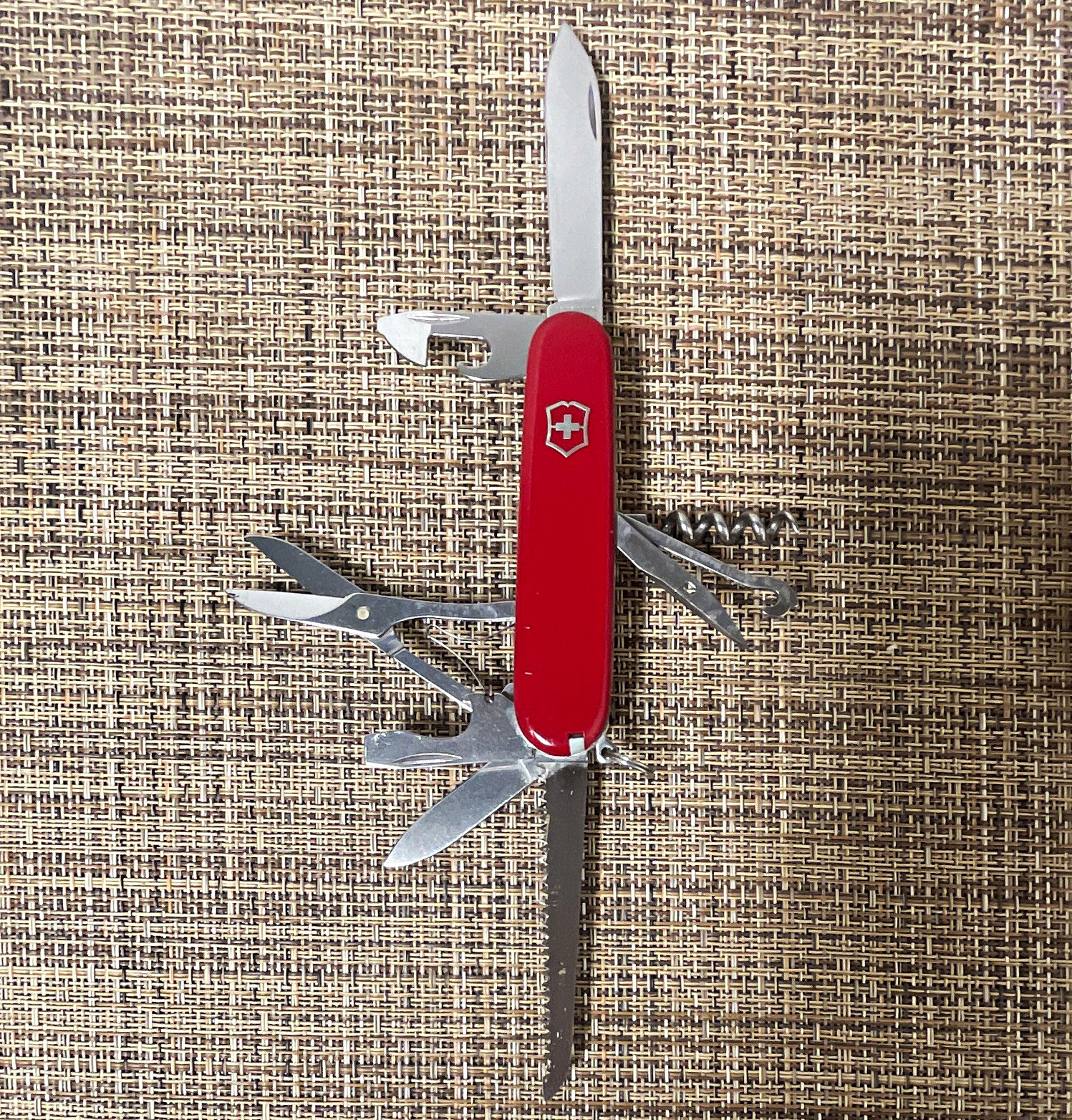 Victorinox Swiss Army Knife- 91mm Huntsman- Red- Used