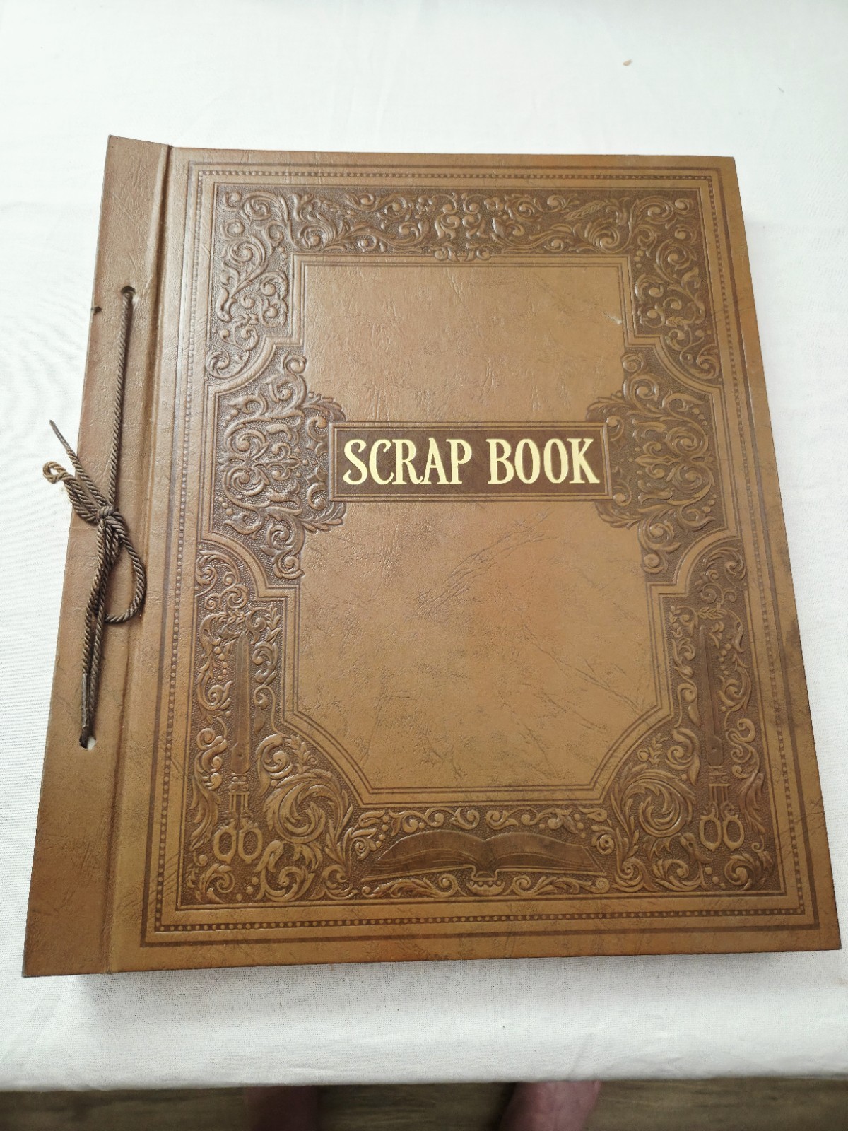 Vtg-1930s-1940s ME. Scrapbook-FDR Roosevelt-/Eisenhower/ Shirley Temple/Ephemera Vtg-1930s-1940s ME. Scrapbook-FDR Roosevelt-/Eisenhower/ Shirley Temple/Ephemera