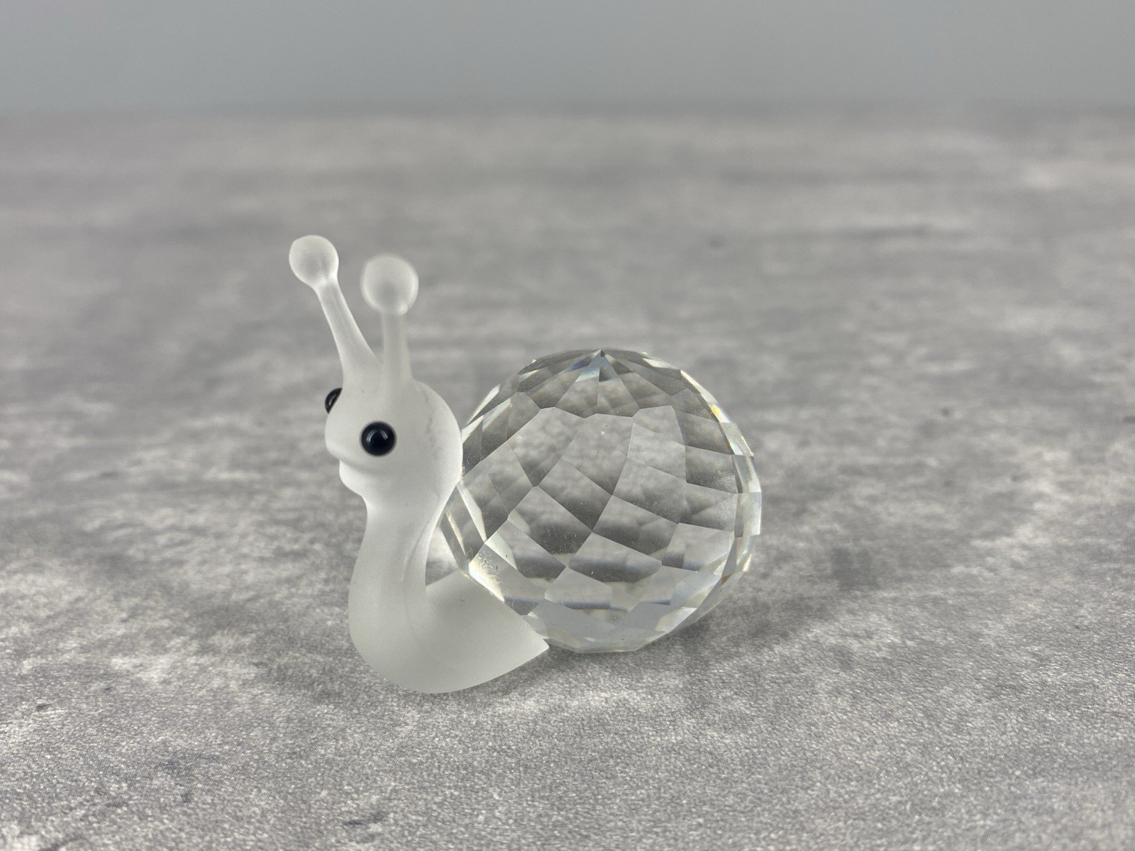 Swarovski In A Summer Meadow Crystal Snail Figurine 2\