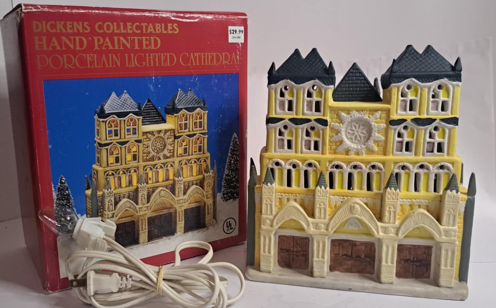 Vinatage Dickens Christmas Keepsake light-Up Cathedral Church 1993 - Vinatage Dickens Christmas Keepsake light-Up Cathedral Church 1993 -