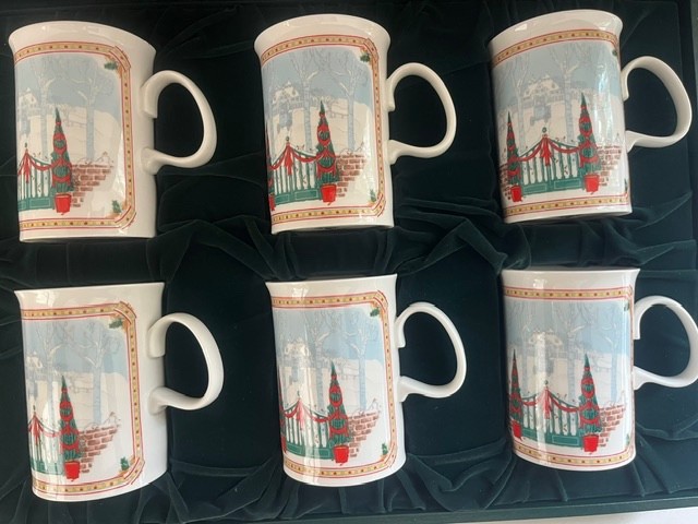 Box Set x 6 Gucci Christmas Mugs Made in England NICE Box Set x 6 Gucci Christmas Mugs Made in England NICE