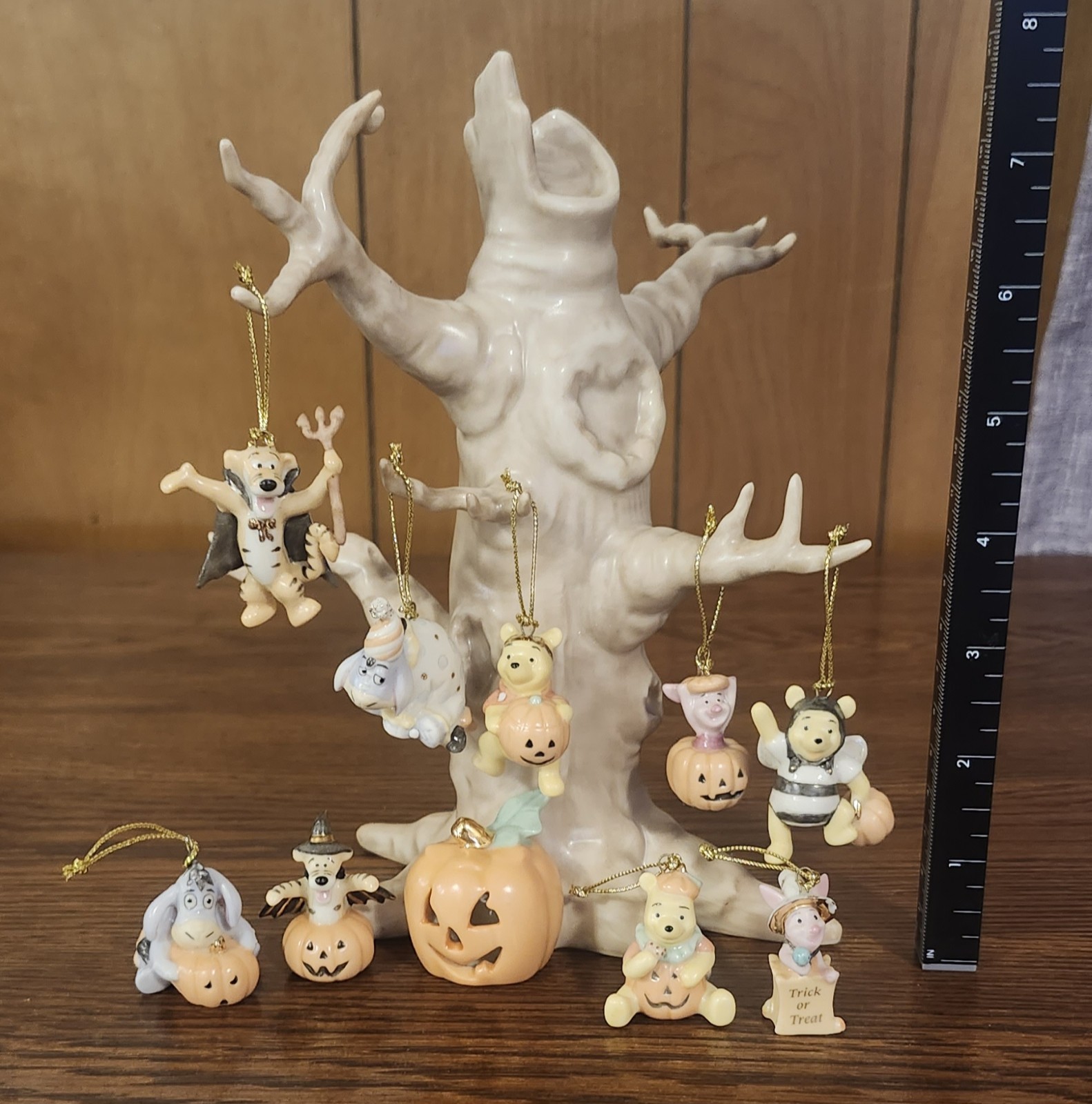 Rare Lenox Winnie The Pooh Trick Or Treat Tree Halloween Tree 9 Ornaments READ Rare Lenox Winnie The Pooh Trick Or Treat Tree Halloween Tree 9 Ornaments READ