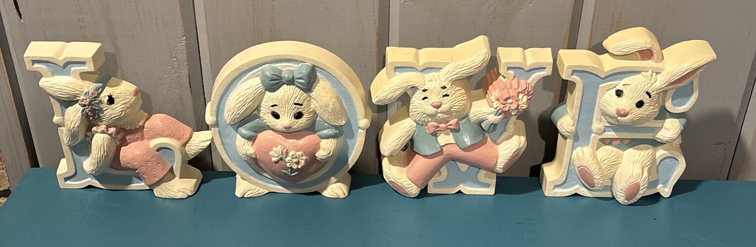 Vintage Homco Burwood 4-Letters LOVE Rabbit Bunny Wall Plaque 3280 - 4\ Vintage Homco Burwood 4-Letters LOVE Rabbit Bunny Wall Plaque 3280 - 4\