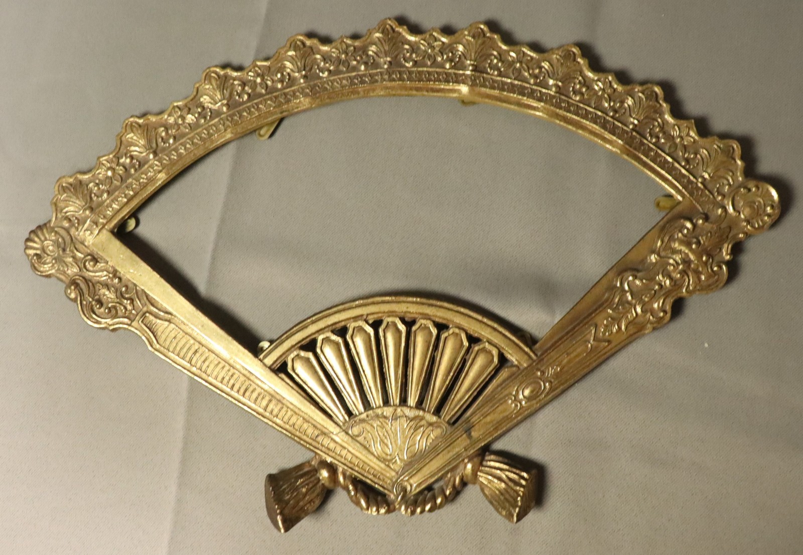 VINTAGE MCM Gilded Ornate Brass Victorian Fan Photo PICTURE Frame NO BACK