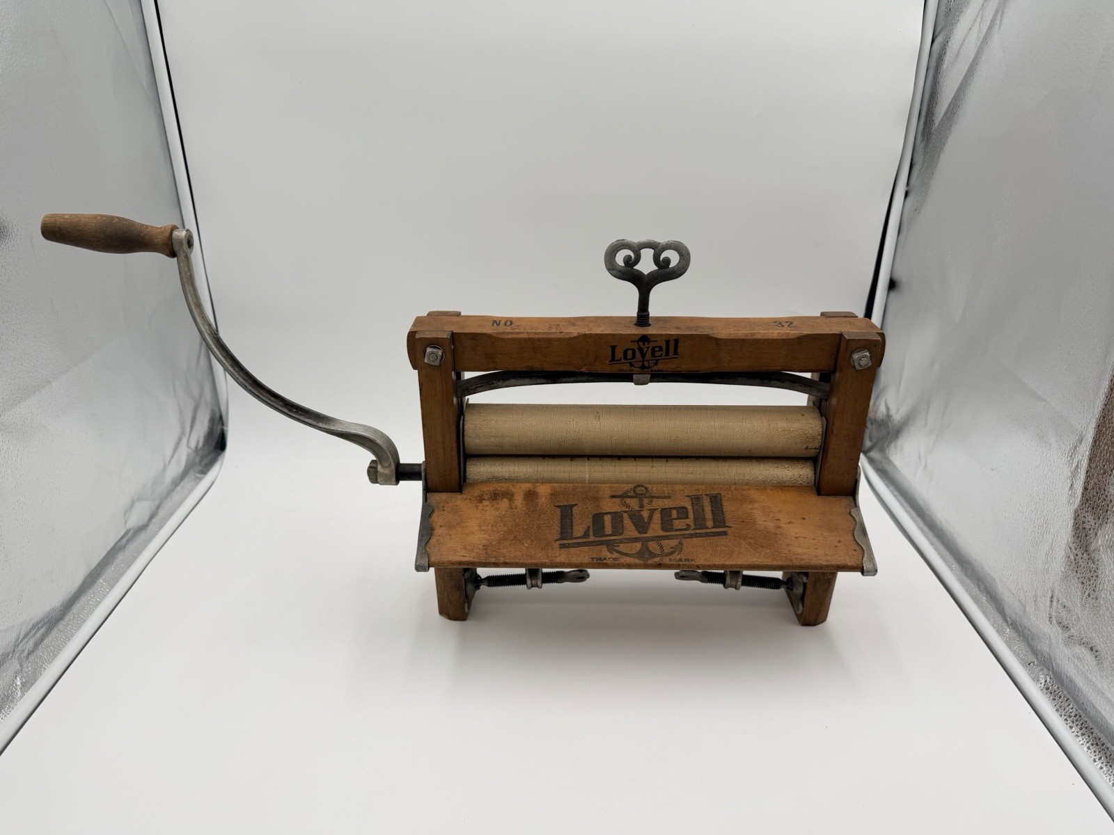 Antique Lovell Mfg. Co. No. 32 Wooden Laundry Clothes Wringer Washer Board RARE