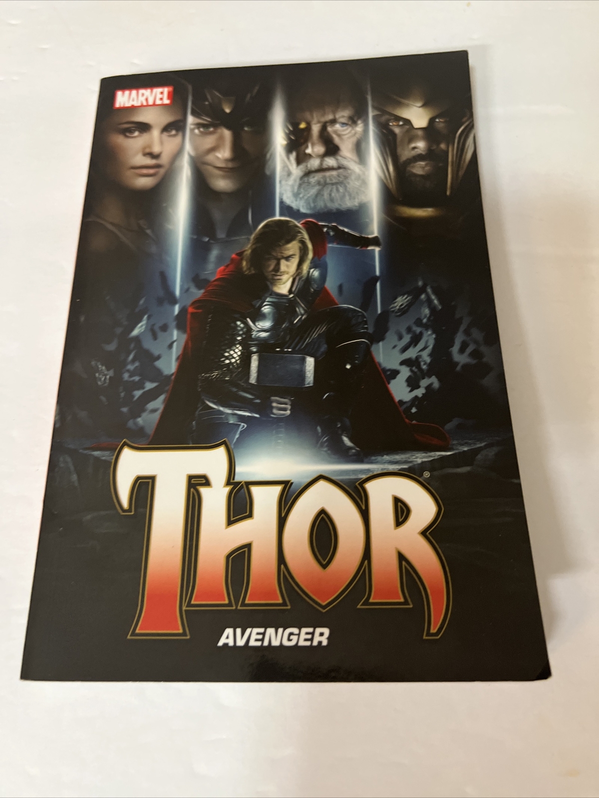 Thor Avenger Marvel Paperback Comic Graphic Book 