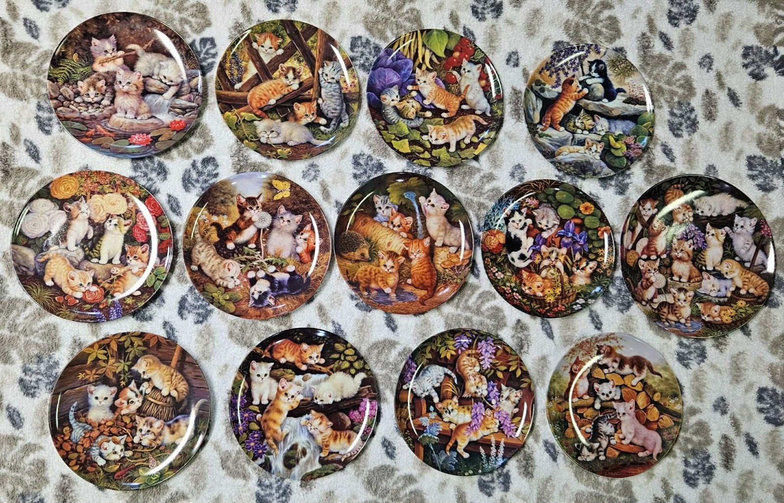 BRADFORD EXCHANGE KAHLA VINTAGE COLLECTOR CAT PLATES KITTEN EXPEDITIONS FULL SET BRADFORD EXCHANGE KAHLA VINTAGE COLLECTOR CAT PLATES KITTEN EXPEDITIONS FULL SET