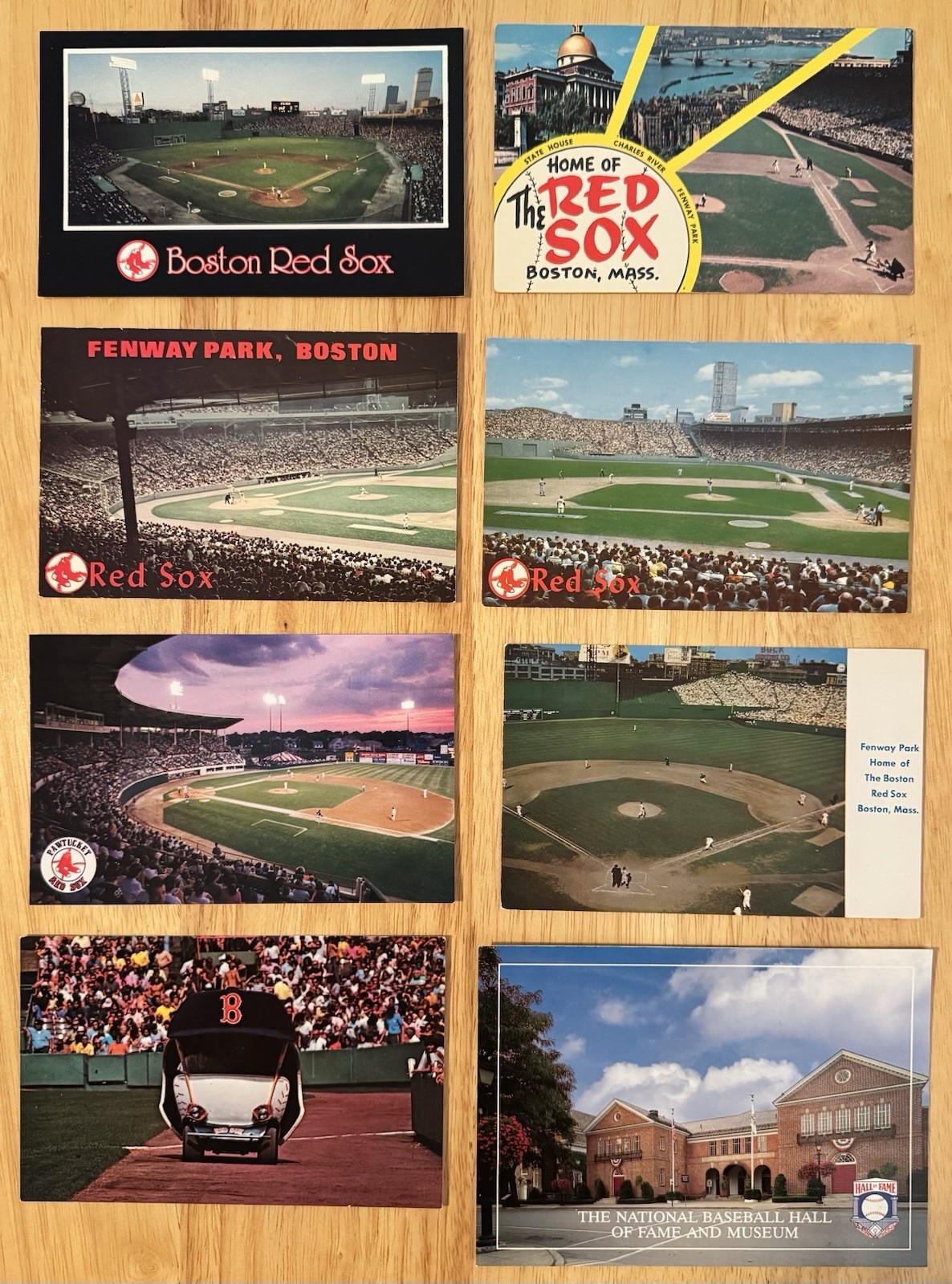 BOSTON RED SOX POSTCARDS / LOT OF 16 CARDS / UNPOSTED / 1 HOF & 1 PAWSOX CARD