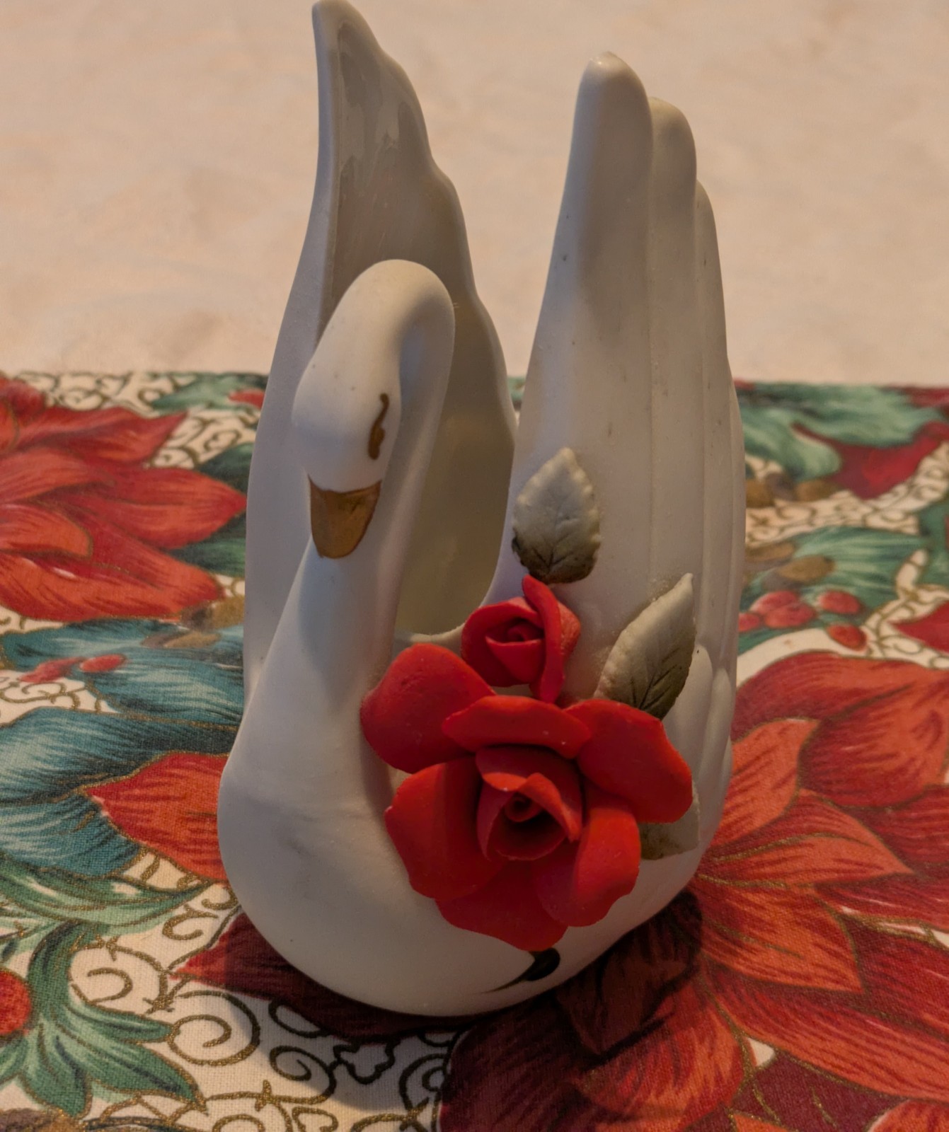 Norcrest Japan White Porcelain Bisque Swan Vase PR20D