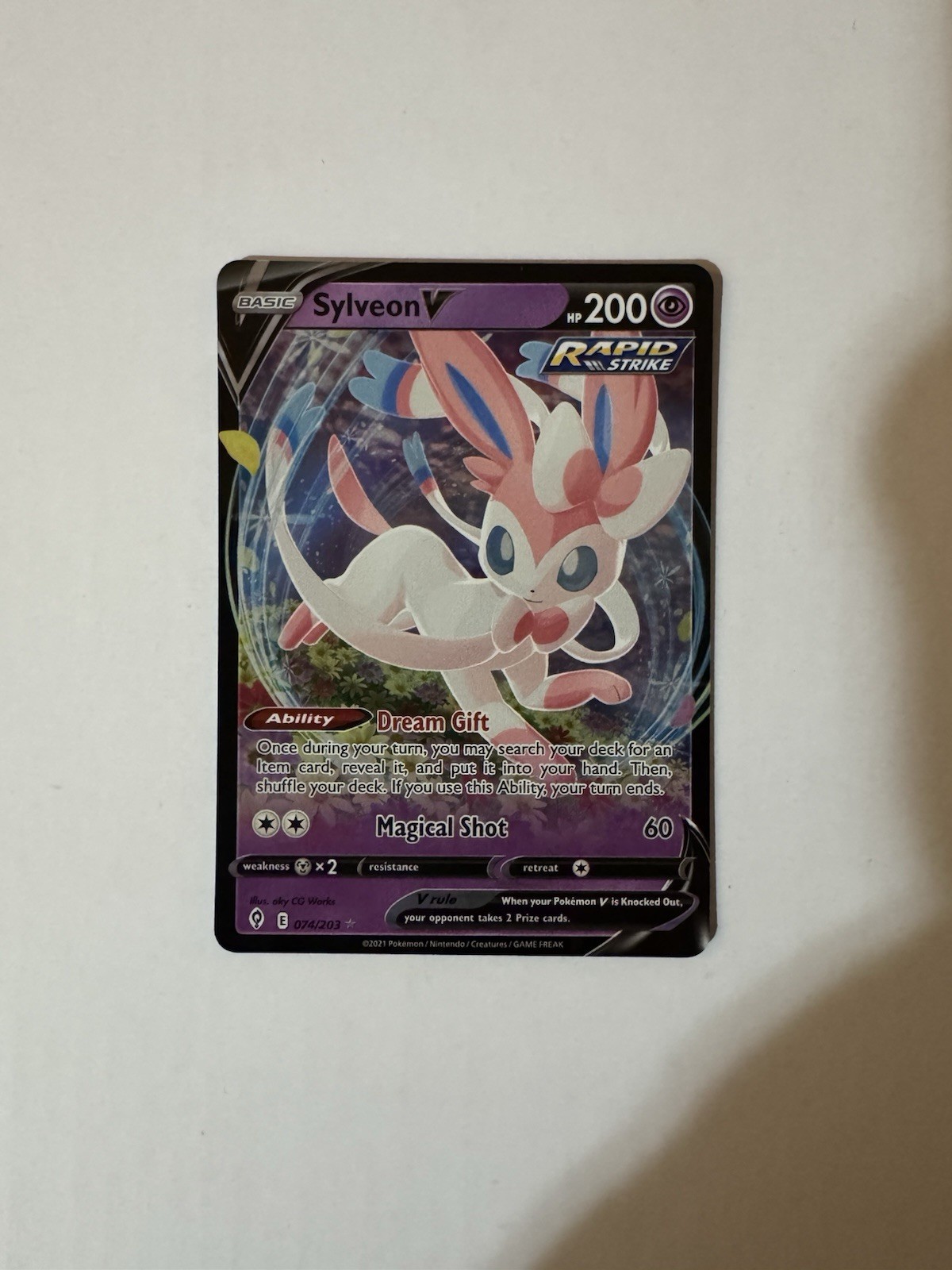 Sylveon V 074/203 SWSH Evolving Skies Pokemon TCG NM EN