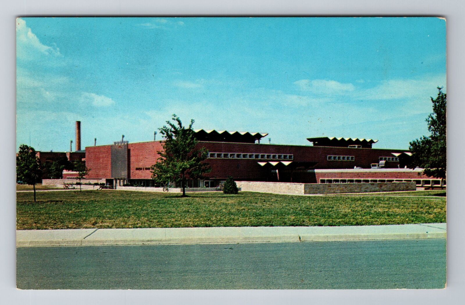 Normal IL-Illinois, Illinois State University Turner Hall Arts, Vintage Postcard