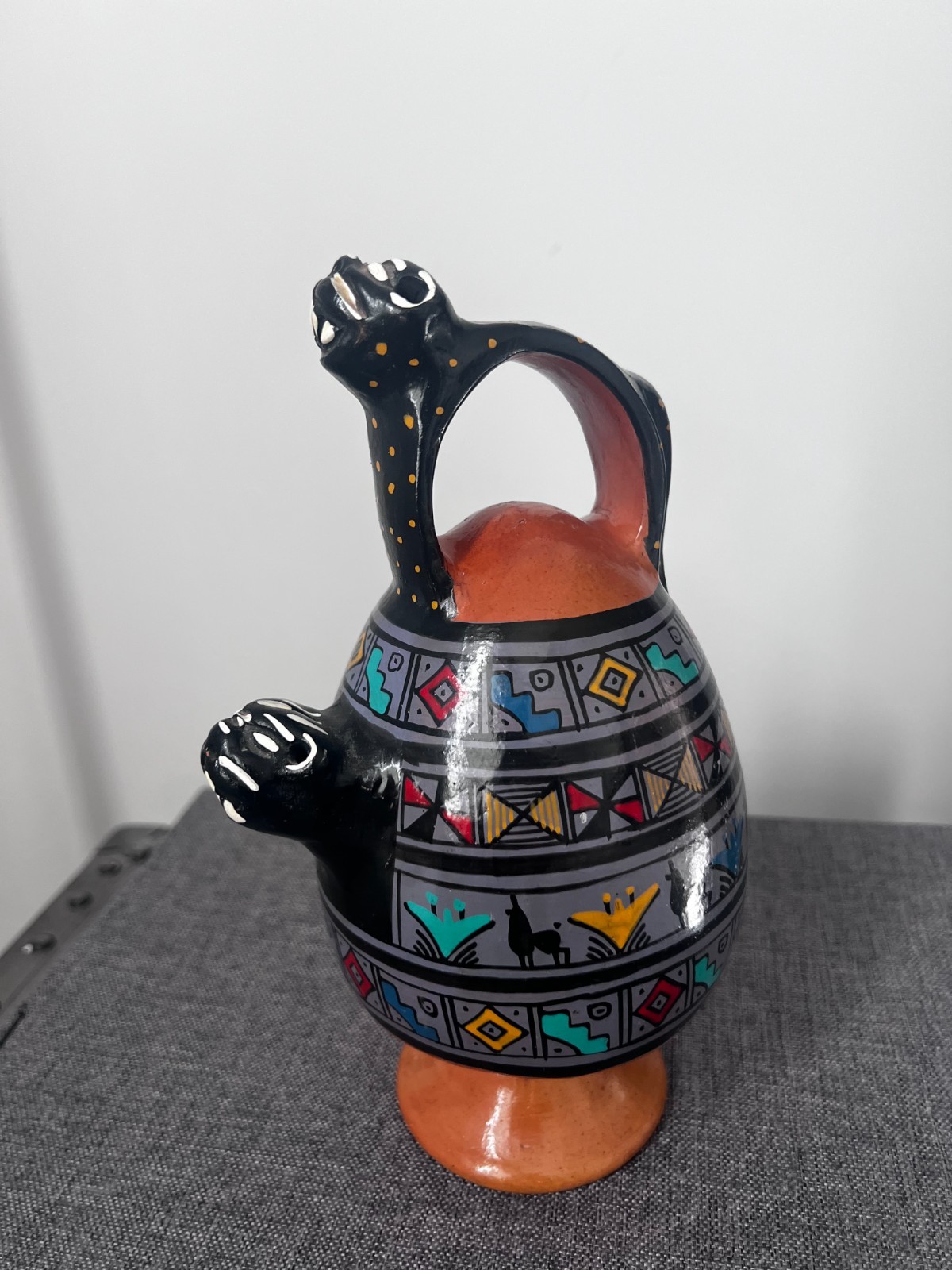 Vintage Cusco Peru Art Pottery Chicha Jaguar Salamanca Pitcher HandPainted 8.5