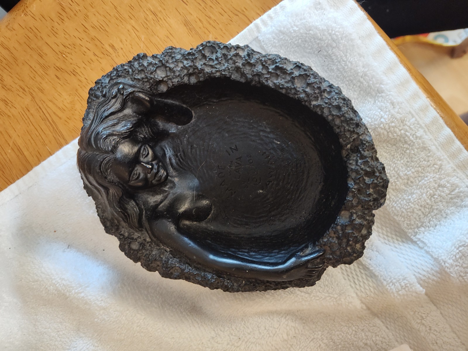 Vintage Coco Joes Hawaii Goddess Pele Volcanic Lava Rock Ashtray Tiki Room Decor