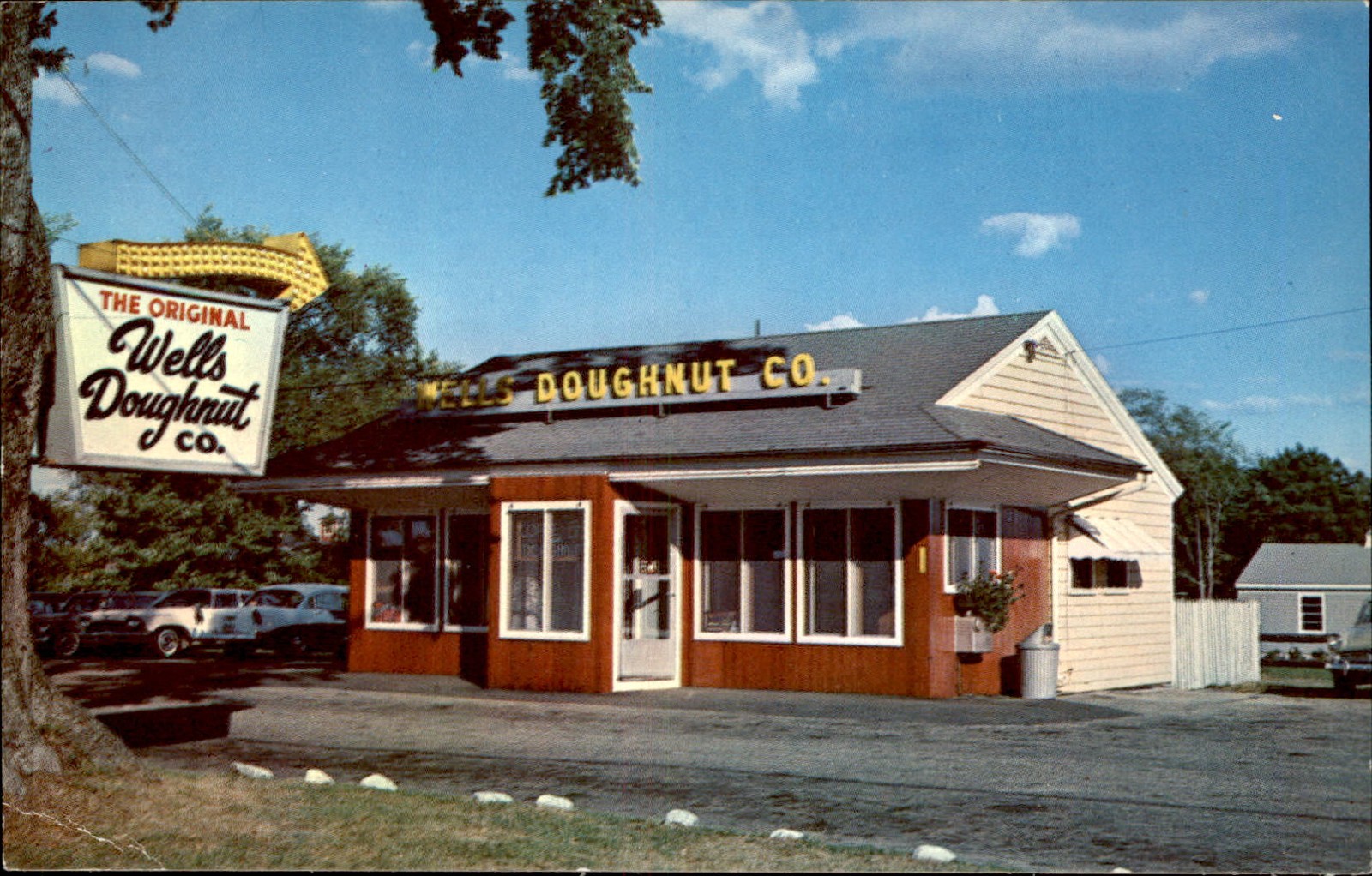 Wells ME Wells Doughnut Co. Wakefield Trading Co. c1950s-60s Vintage Postcard