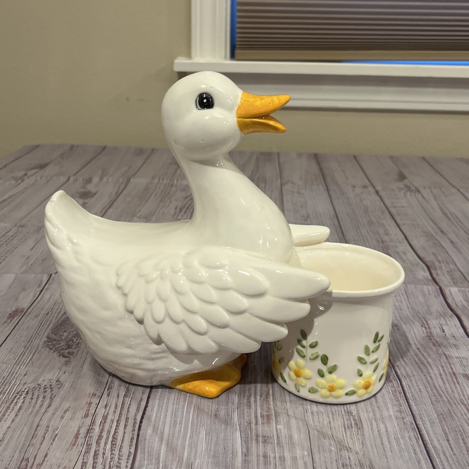 Vtg 80s White Ceramic Goose Duck Flower Pot Farmhouse Country Cottage 8\