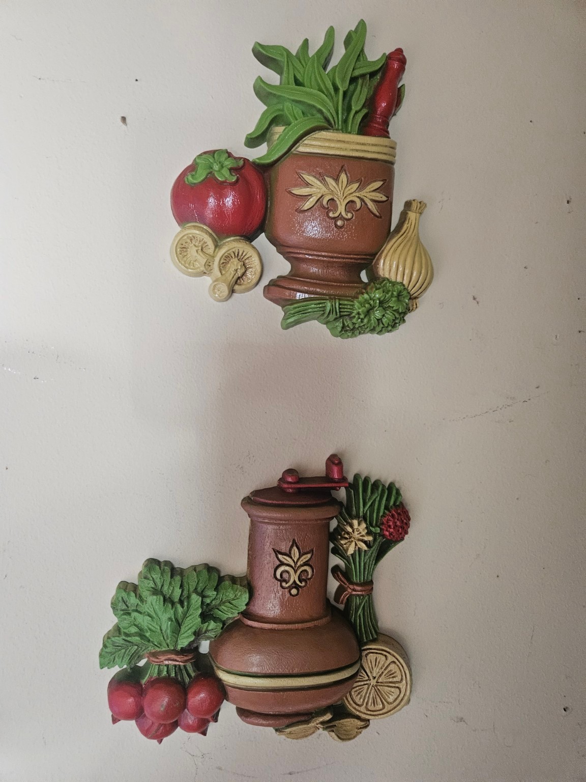 Vintage 1976 Dart Inc Kitchen Wall Plaques Set of 2 Italy French Country Herbs