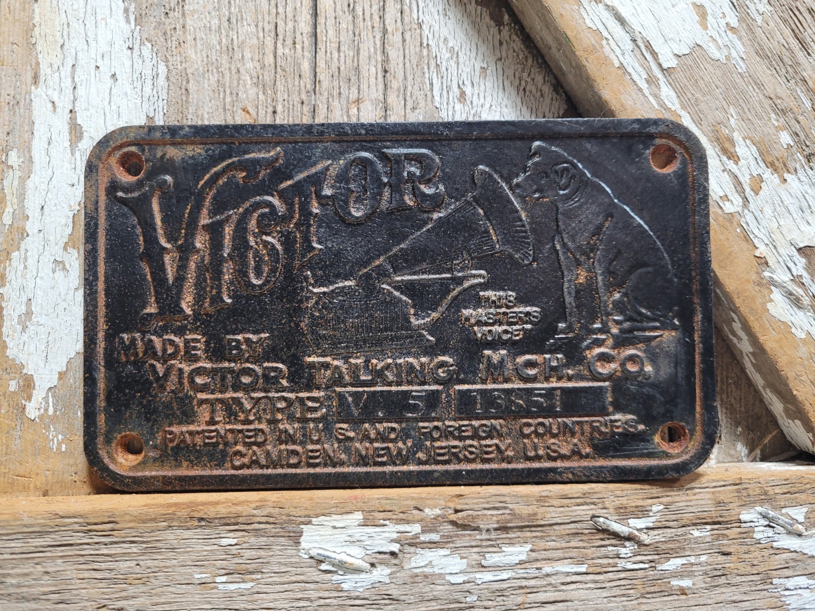 VINTAGE VICTOR SIGN CAST IRON OLD RCA VICTROLA NIPPER DOG MUSIC RADIO MACHINE