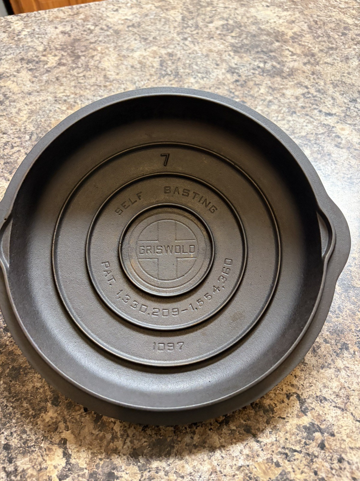 Vintage Griswold #7 1097 Self Basting Skillet Cover High Dome RESTORED sits flat
