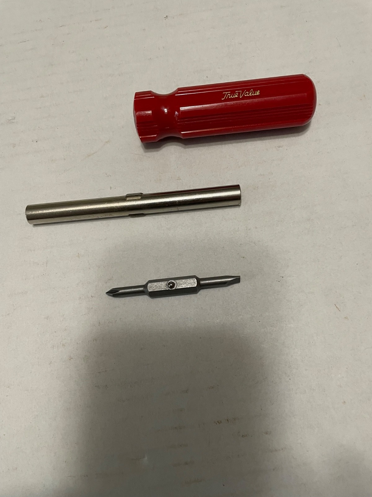 VTG TRUE VALUE HARDWARE 4-N-1 SCREWDRIVER VERY NICE. .USA
