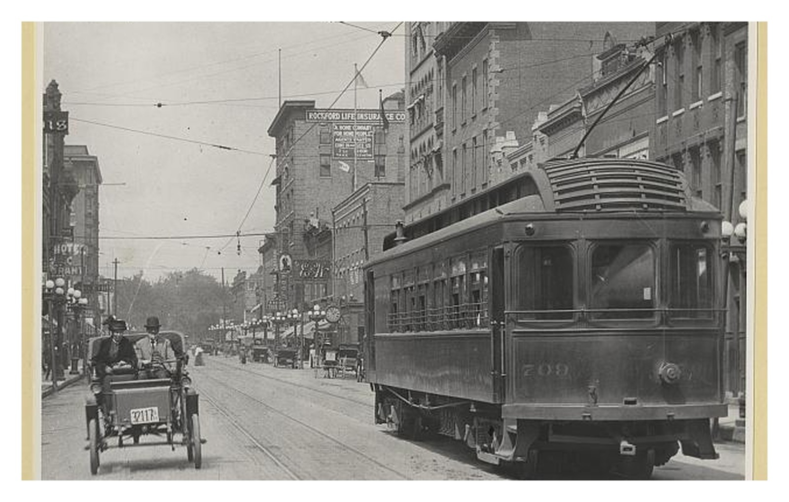 Rockford Illinois Streetcar Scene Standard Postcard
