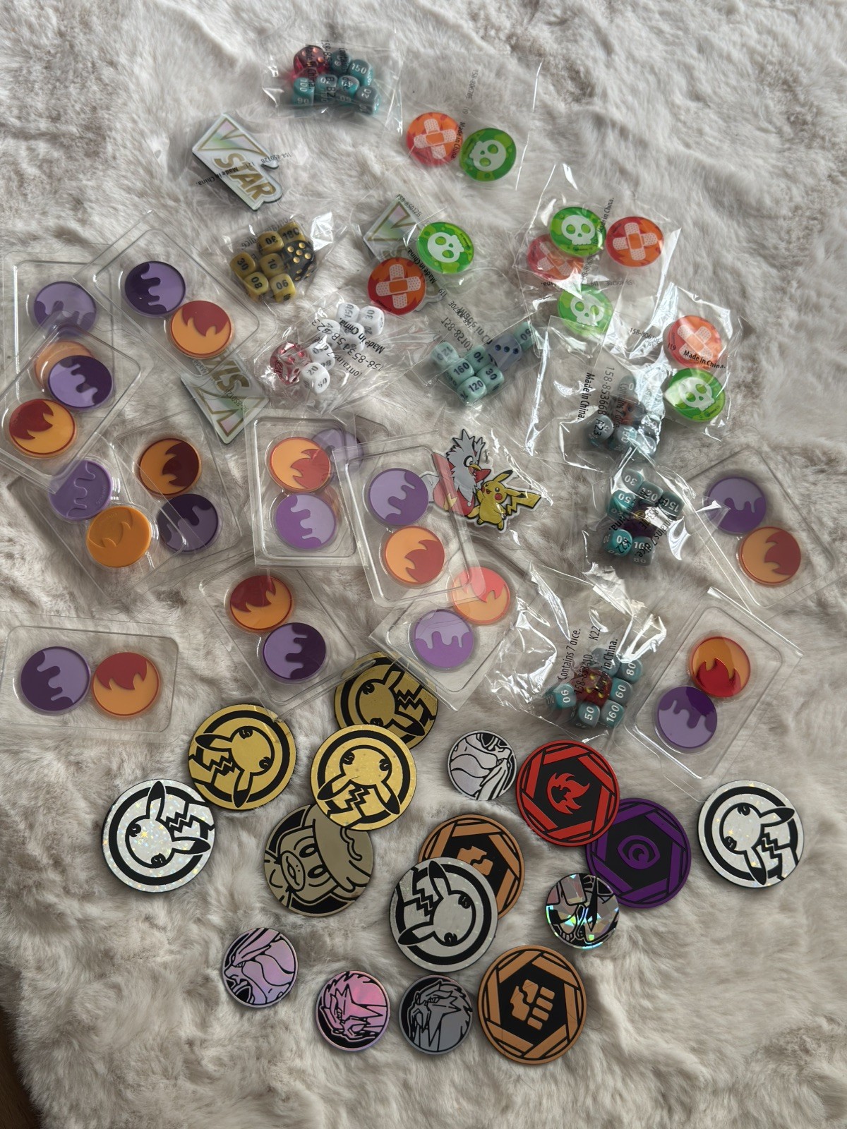 Huge job lot of Pokemon Accessories: TCG Flip coins, Markers, Dice, etc Huge job lot of Pokemon Accessories: TCG Flip coins, Markers, Dice, etc