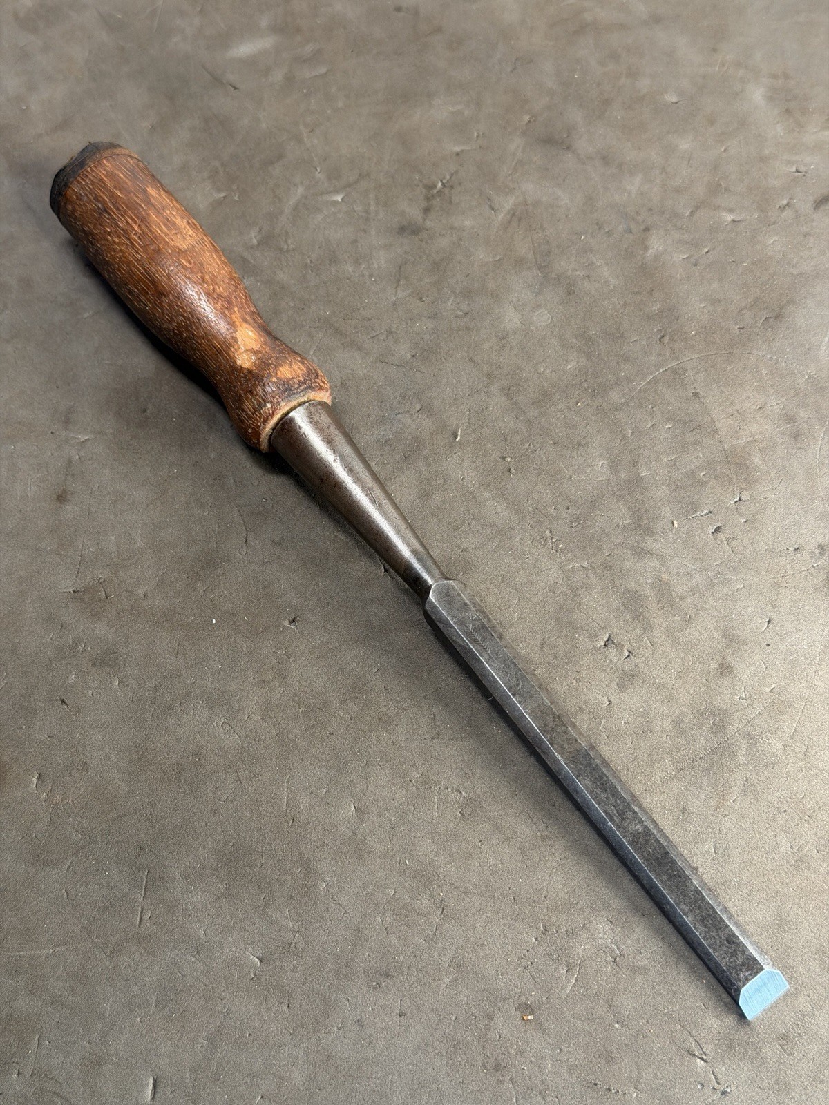 Clean Cutter Wilhelmy Antique 1/2 Inch Socket  Wright\'s Chisel Bevel Edge
