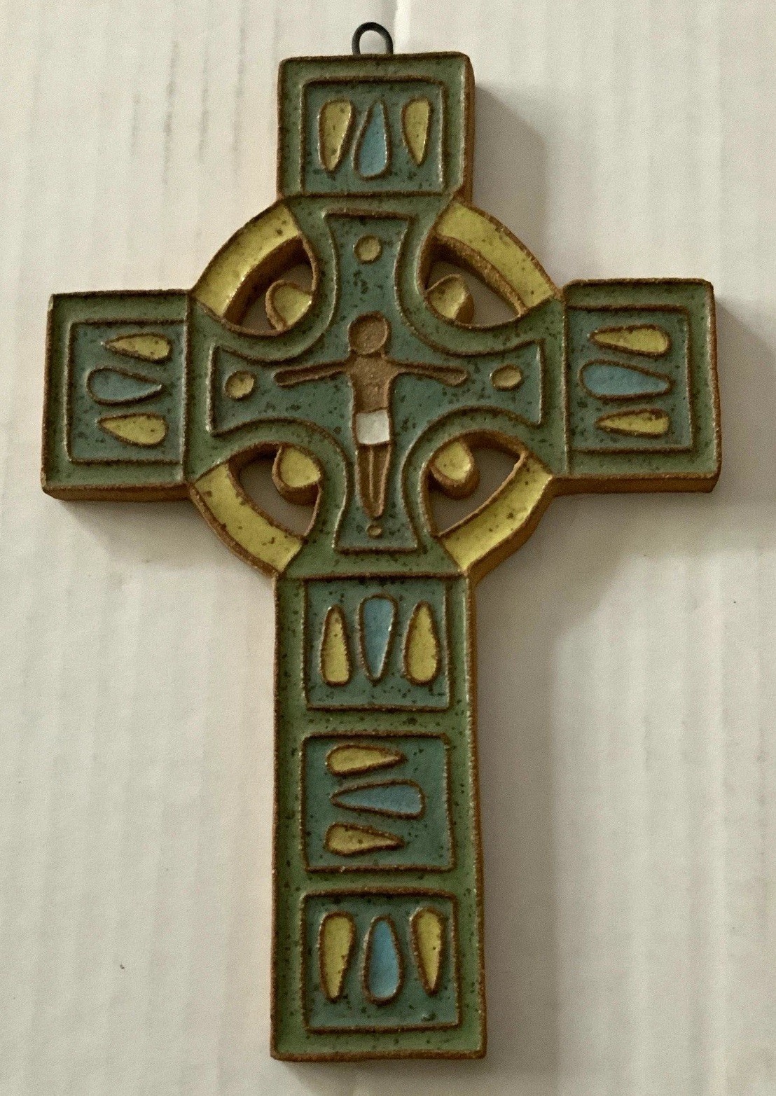St. Andrew’s Abby Celtic Cross hanging ceramic hard to find