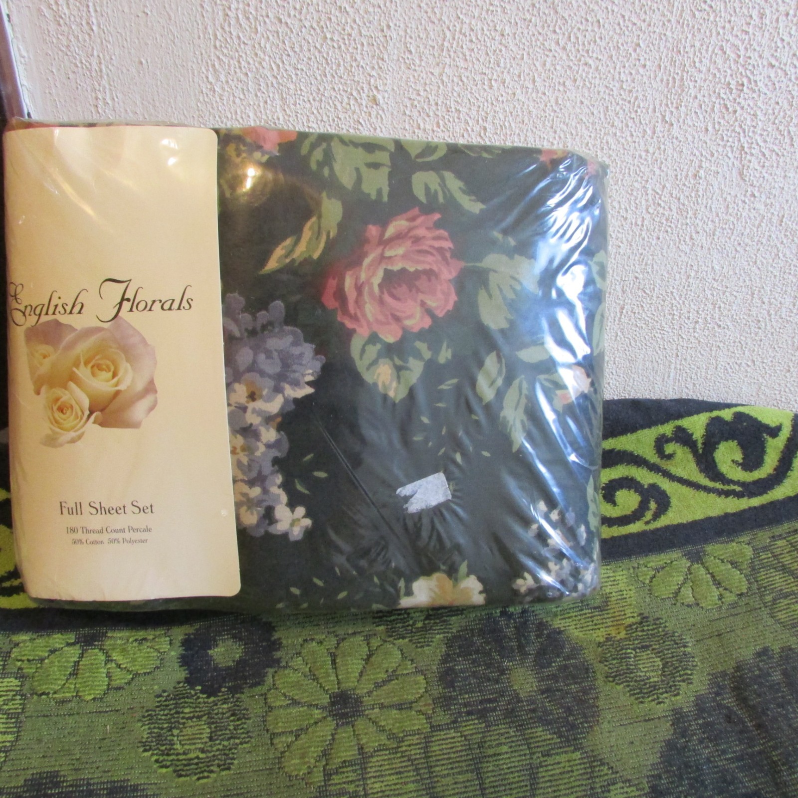 *** NOS, Vtg English Florals Fuil Size Bedsheets & Pillowcase Set. Berkshire ***