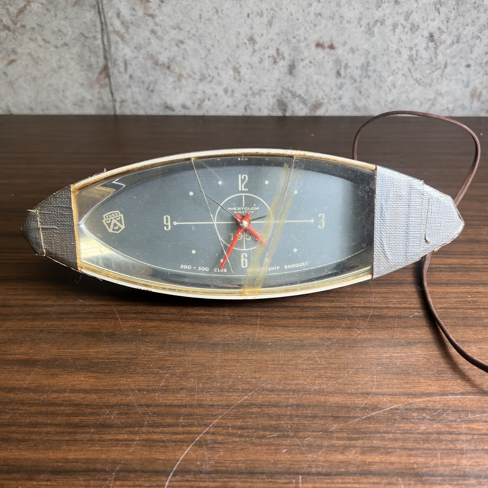 Vintage 1959 Westclox Dynamic Ford 300-500 Club Banquet Clock - Functional