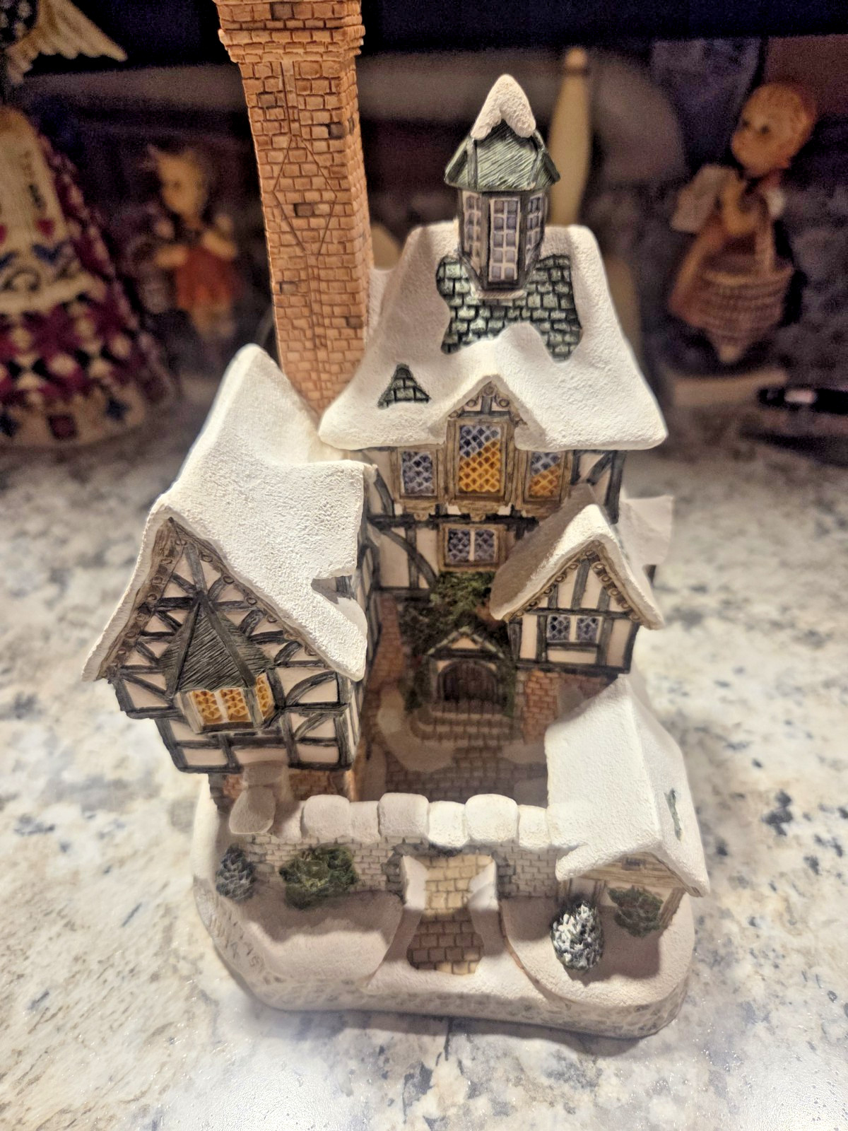 Vintage David Winter Cottage The Scrooge Family Home Christmas Estate Find