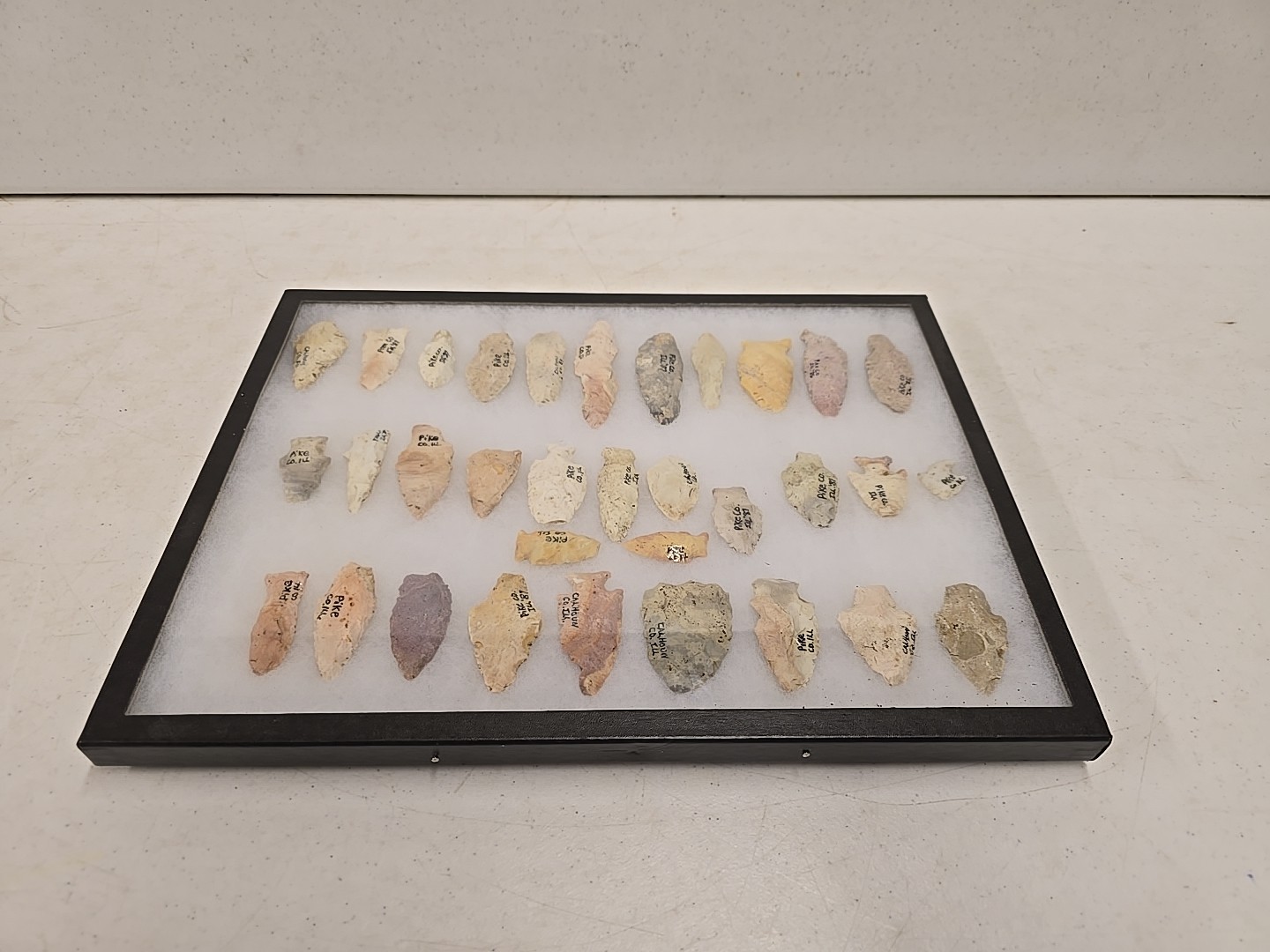 Lot Of 33 Native American Indian Arrowhead Artifacts Pike & Calhoun Co Illinois 