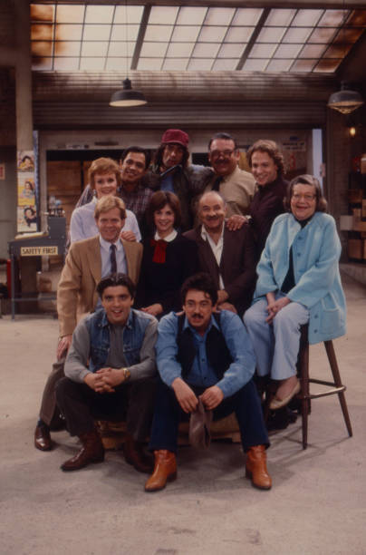 Julie Payne Reni Santoni Larry Hankin Ron Karabatsos Larry Jos- 1985 Old Photo 2