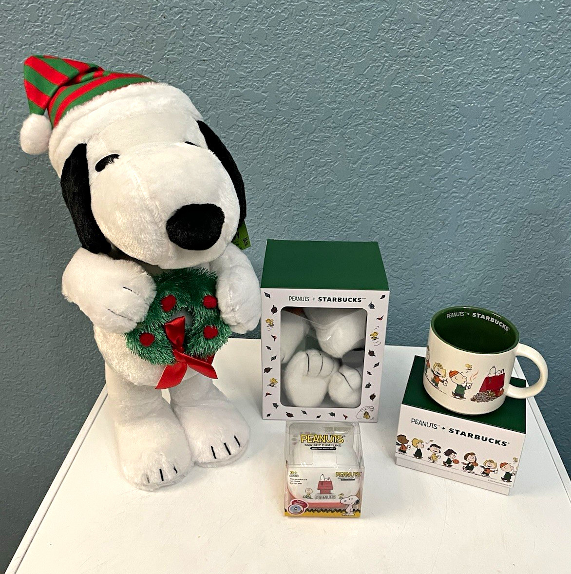 Brand new 2026 Starbucks x Peanuts Flush + Mug + XmaS Peanuts snoopy Greeter 
