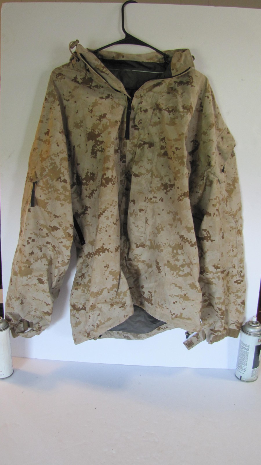USMC Gore-Tex light weight exposure/wet weather jacket