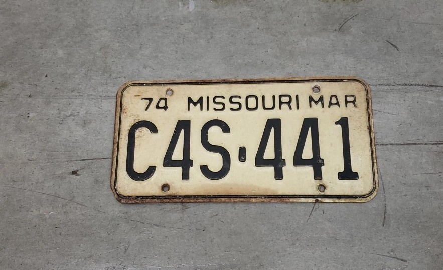 1974 Missouri Automobile License Plate  C4S-441 (Single)