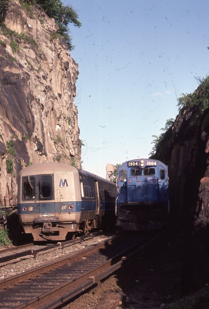 METRO NORTH Railroad Train Locomotive Original 1983 Photo Slide